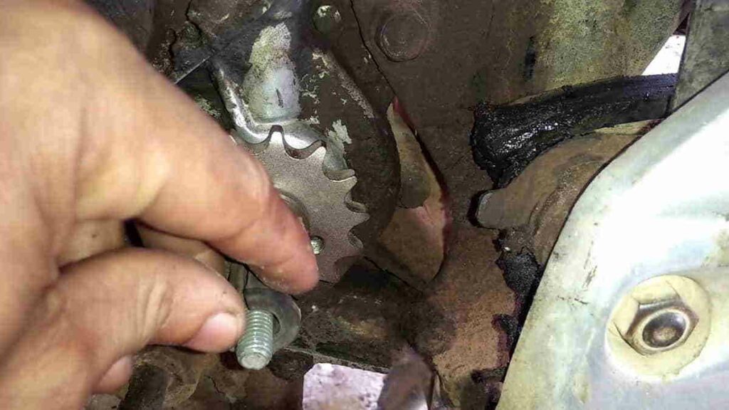 As Gear Depan Aus, Kenali Penyebab hingga Cara Mengatasinya
