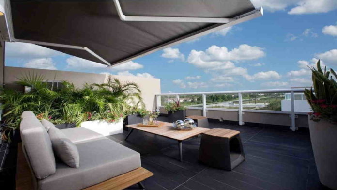 Dekorasi Balkon Atas Minimalis yang Cantik dan Nyaman untuk Bersantai