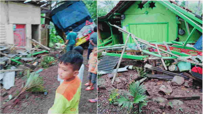 Diduga Sopir Mengantuk, di Ciamis Truk Tabrak Warung Hingga Hancur
