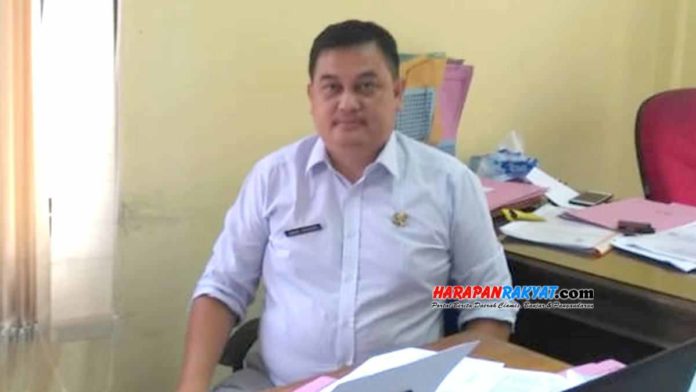 menerapkan 3M