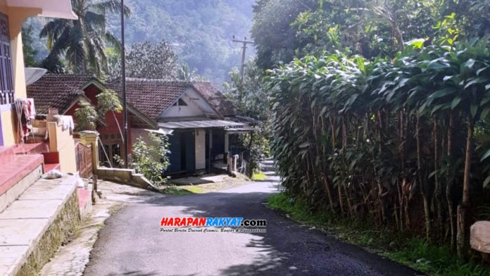 Jalan provinsi Ciamis-Majalengka rawan kecelakaan karena tidak adanya rambu lalu lintas. Foto: Edji Darsono/HR.
