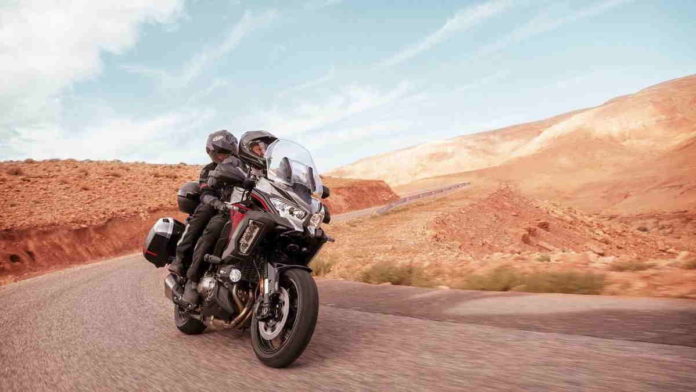 Kawasaki Versys 1000 S Meluncur dengan Berbagai Fitur Canggih
