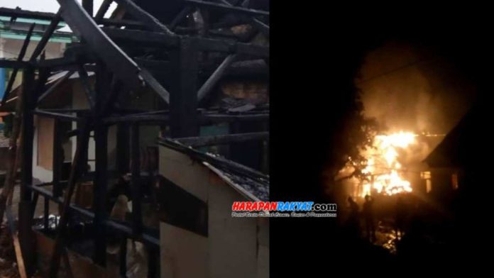Rumah semi permanen milik H. Surya, warga Dusun Cigorowek, RT. 01, RW. 07, Desa Pangkalan, Kecamatan Langkaplancar, Kabupaten Pangandaran, Jawa Barat, hangus terbakar. Foto: Enceng/HR.