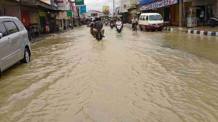 Luapan Sungai Cikaso