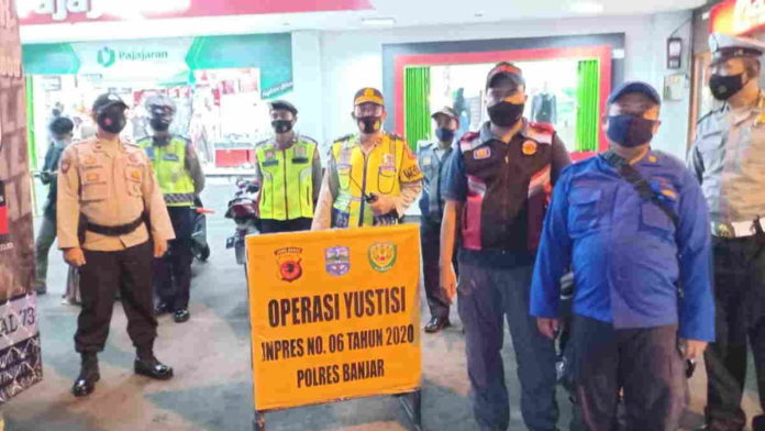 Pengunjung Supermarket di Kota Banjar Wajib Terapkan 3M dan 1T