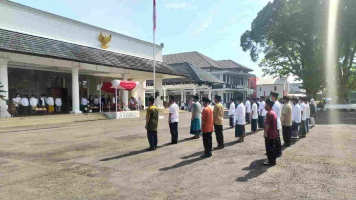 Upacara Peringatan Hari Santri Nasional di Ciamis Terbatas