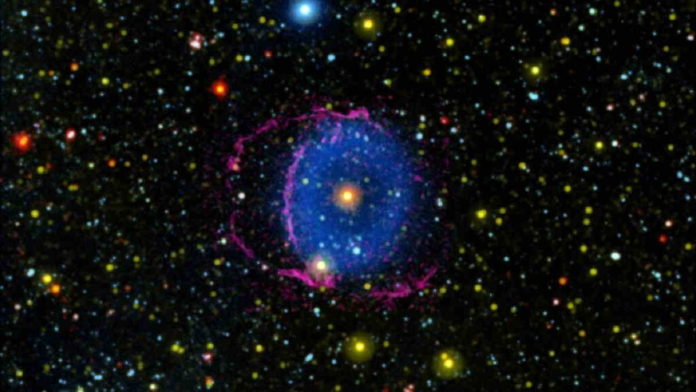 Misteri Nebula Cincin Biru