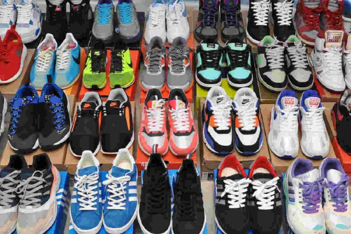 Koleksi Sepatu Sneakers, Miliki Berbagai Jenis Model Terbarunya