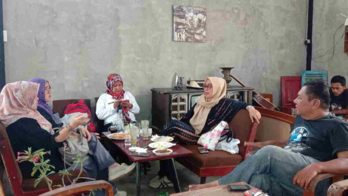 Cafe di Kota Banjar Ini Suguhkan Suasana Tempo Dulu