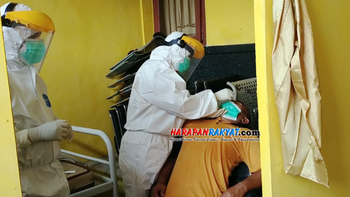 Cegah Penularan Covid-19 Puskesmas Banjarsari Ciamis Rutin Swab