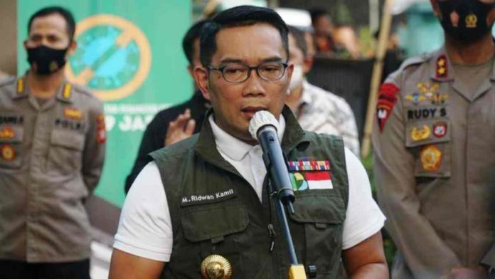 Cegah lonjakan virus Corona (Covid19), Gubernur Jabar, Ridwan Kamil, mengusulkan agar libur akhir tahun dipersingkat. Foto: Net/Ist.