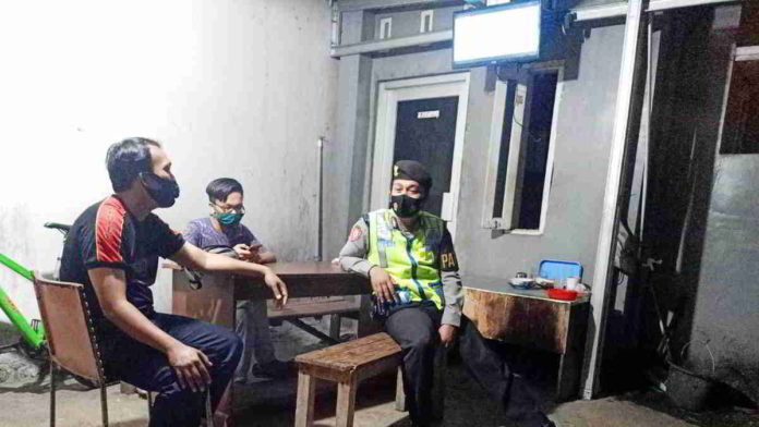 Patroli Polres Kota Banjar Imbau Warga Waspada Orang Asing Mencurigakan