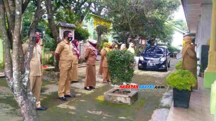 Persiapan PTM zona hijau, Disdik Kota Banjar perketat prokes apel pagi. Foto: Hendra Irawan/HR.