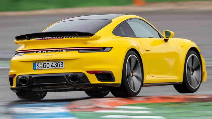 Porsche 911 Turbo 2021 Hadir dengan Performa yang Lebih Bertenaga