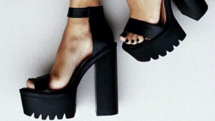 Sepatu Hak Chunky, Mampu Memberikan Penampilan Lebih Elegan