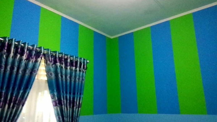 9. Desain Cat Kamar Berikan Kesan Luas Pada Kamar Sempit