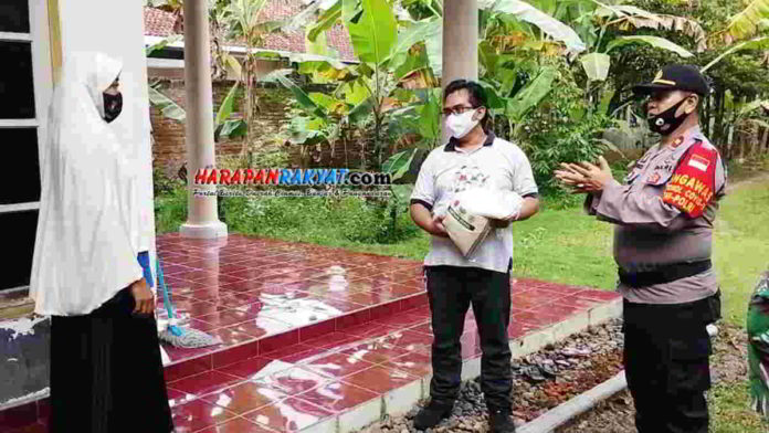 Bantuan Sembako untuk Warga Sukajadi Ciamis Selama Isolasi Mandiri