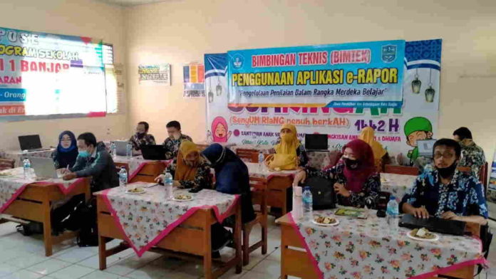 Bimtek E-Rapor di Kota Banjar Terapkan Protokol Kesehatan