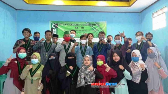 Ketua Umum HMI Ciamis ajak para kader sosialisasikan prokes 3M. Foto: Feri Ramdani/HR.