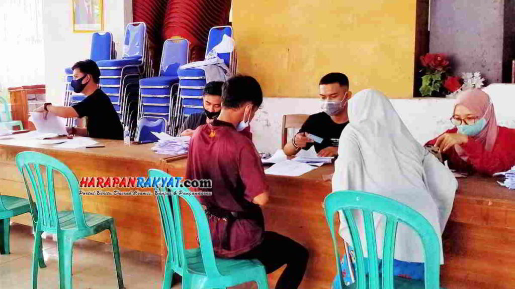 Pembagian Bansos Provinsi di Kertahayu Ciamis Kini Lebih Taat Prokes