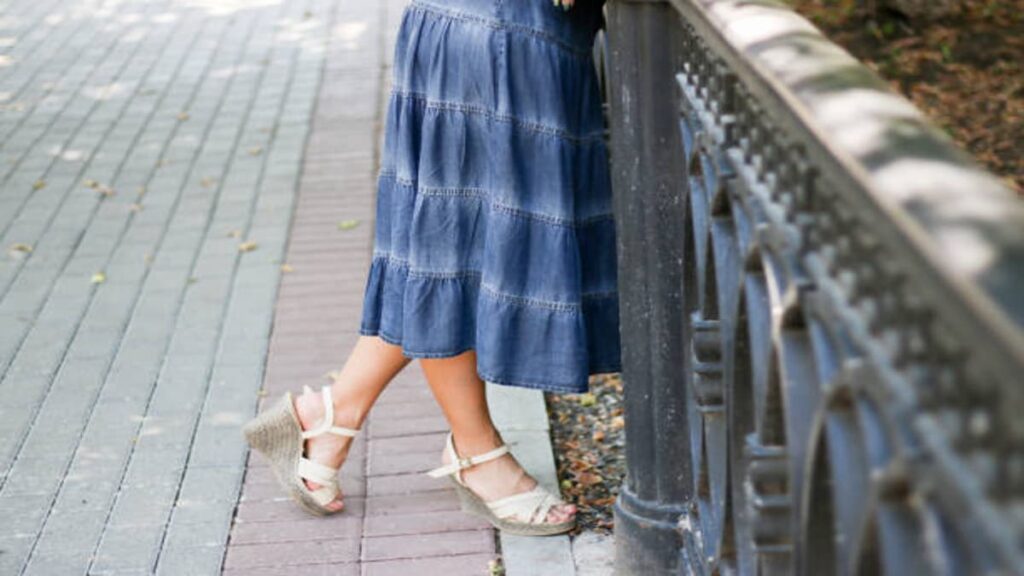 Rok Levis Panjang