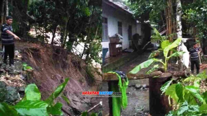 Abrasi Sungai Citalahab di Pamarican Ciamis ancam rumah warga. Foto: Suherman/HR.