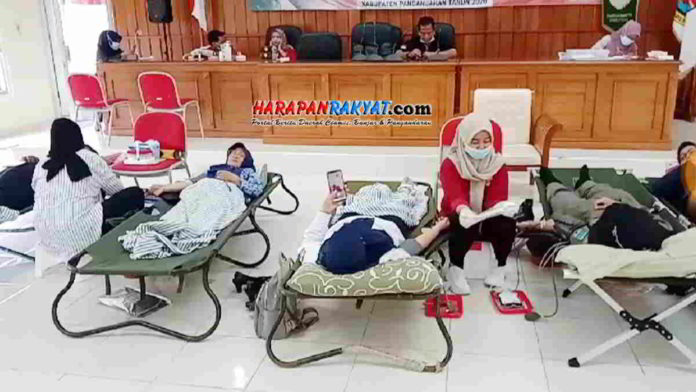 Sumbangsih Pegawai Pemkab Pangandaran Menambah Stok Darah di RSUD Pandega