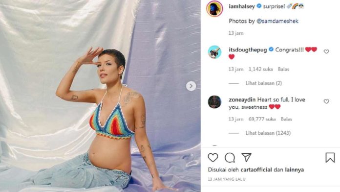 Halsey Hamil Anak Pertama, Postingan Pamer Baby Bump