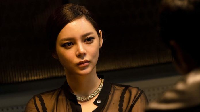 Park Si Yeon Alami Kecelakaan Dalam Kondisi Mabuk