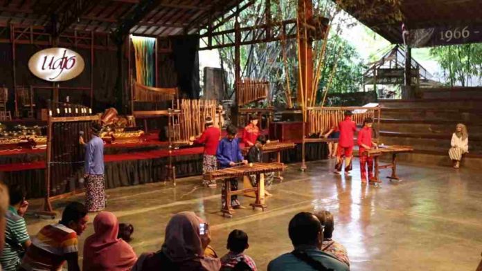 Saung Angklung Udjo