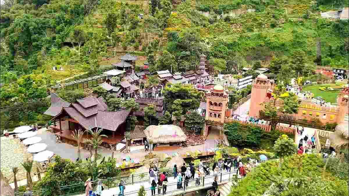The Great Asia Africa Lembang Bandung, Gerbang Wisata Keliling Dunia