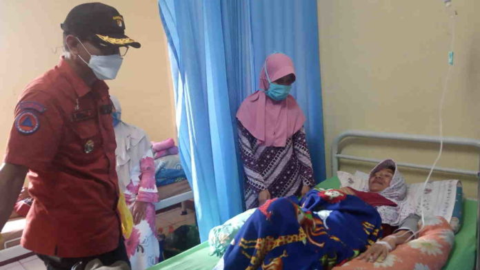 Bupati Ciamis Tengok Korban Keracunan Makanan di Kawali