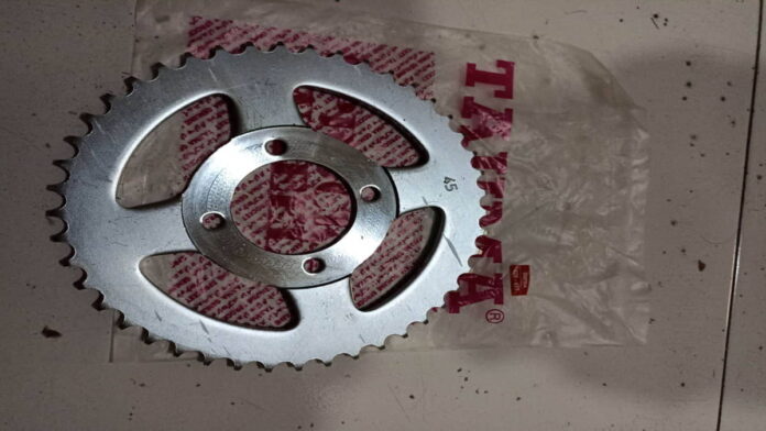 Gear Belakang Motor