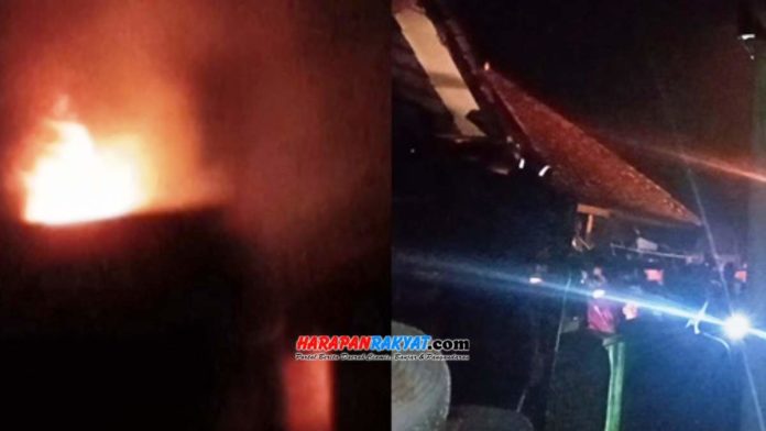 Kebakaran rumah di Cigantang, Kecamatan Mangkubumi, Kota Tasikmalaya, Jawa Barat, pada Senin (25/01/2021) malam menggegerkan warga setempat.