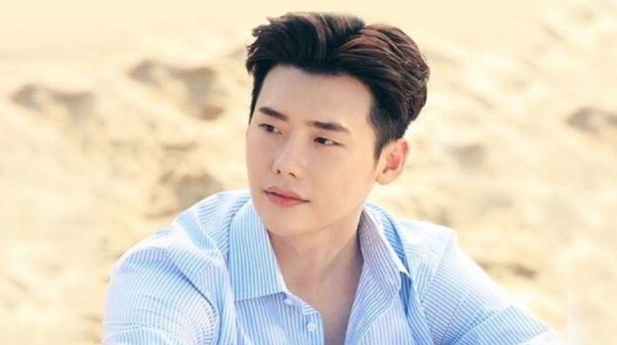 Lee Jong Suk Selesai Wamil, Sapa Penggemar Lewat Film