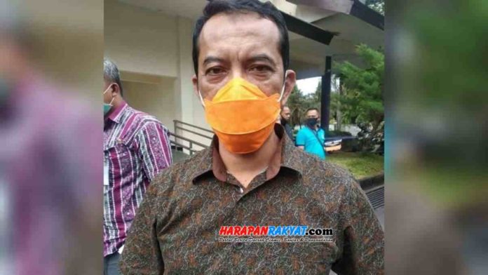 Musim hujan rawan bencana, Kepala BPBD Kabupaten Ciamis, H. Dadang Darmawan, mengimbau masyarakat agar selalu waspada. Foto: Eli Suherli/HR.