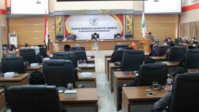 Pemberhentian Bupati Pangandaran