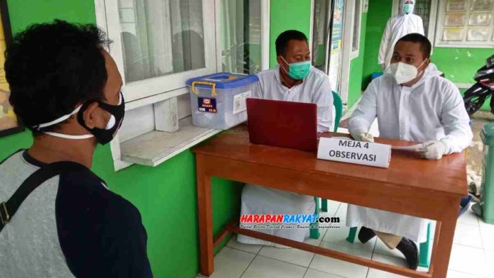 Simulasi vaksinasi di Puskesmas Sindangwangi, Kecamatan Padaherang, Kabupaten Pangandaran. Foto: Entang SR/HR.