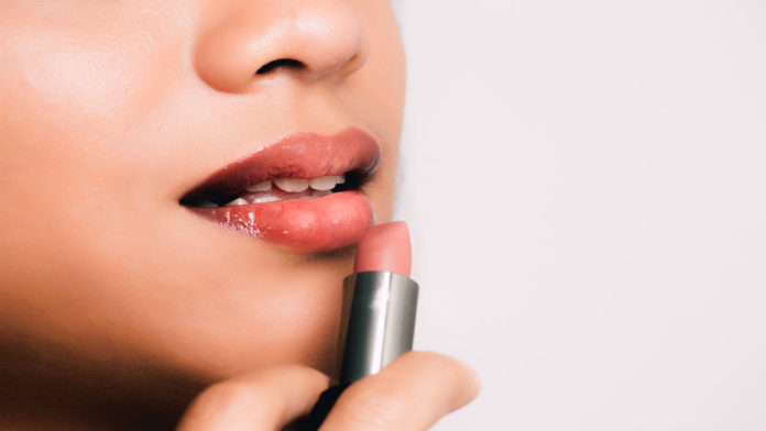 Warna Lipstik Untuk Bibir Hitam Memiliki Banyak Rekomendasi