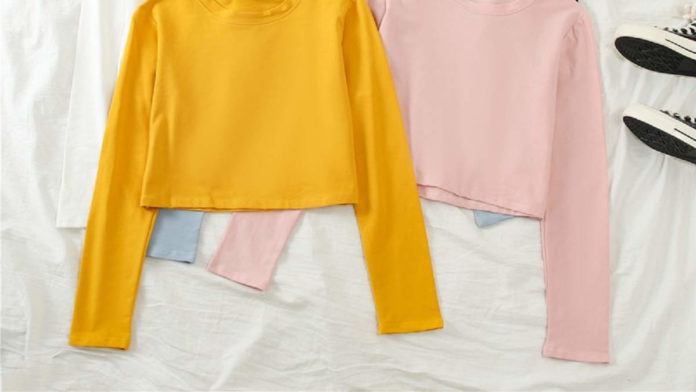 Baju Crop Lengan Panjang Desain Kekinian untuk Wanita Modern