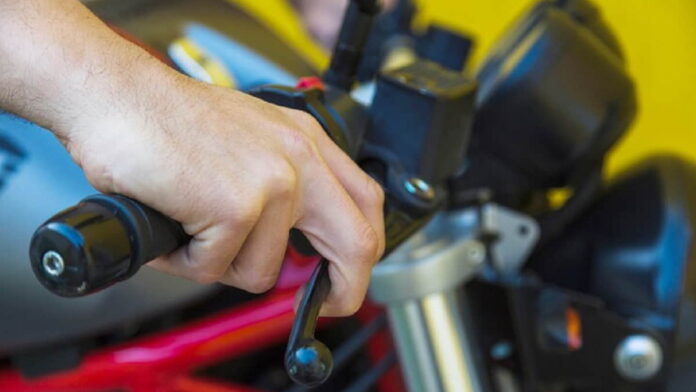 Cara Memasang Handgrip Motor
