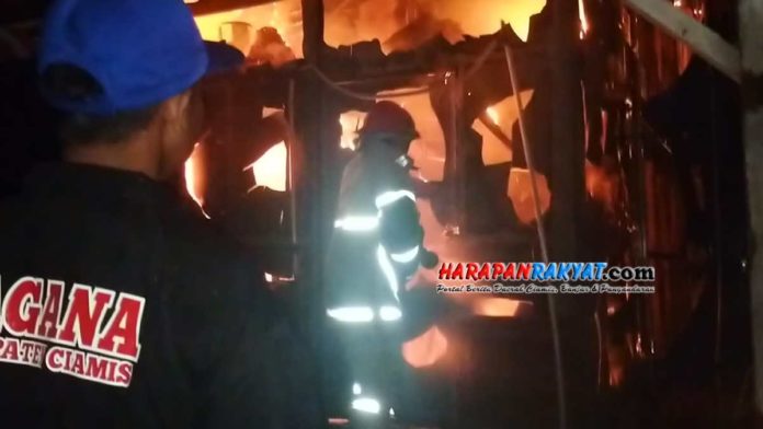 Diduga Korsleting Listrik, Kandang Ayam di Pamarican Ciamis Terbakar