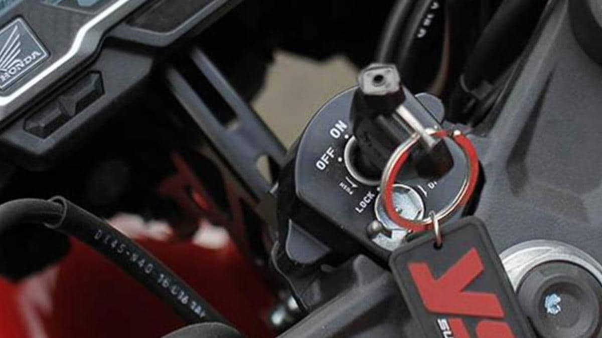 Kunci Kontak Motor Susah Diputar
