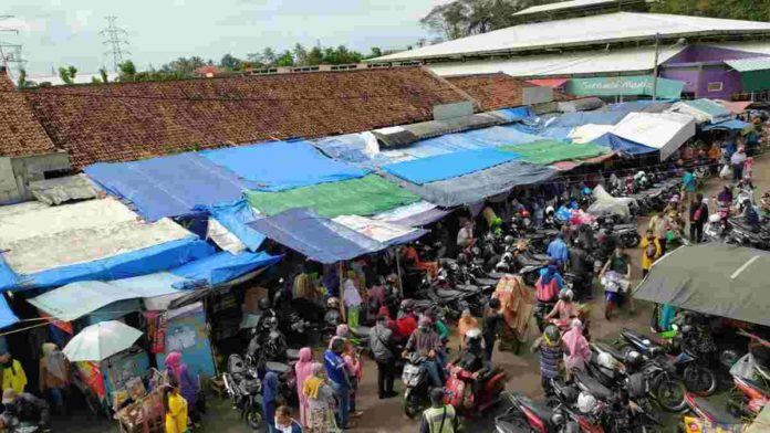 Pedagang Pasar Tradisional di Jabar