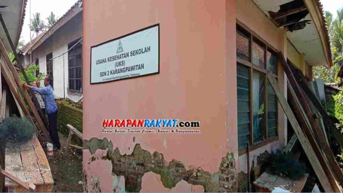 Sekolah di Pangandaran Didogong