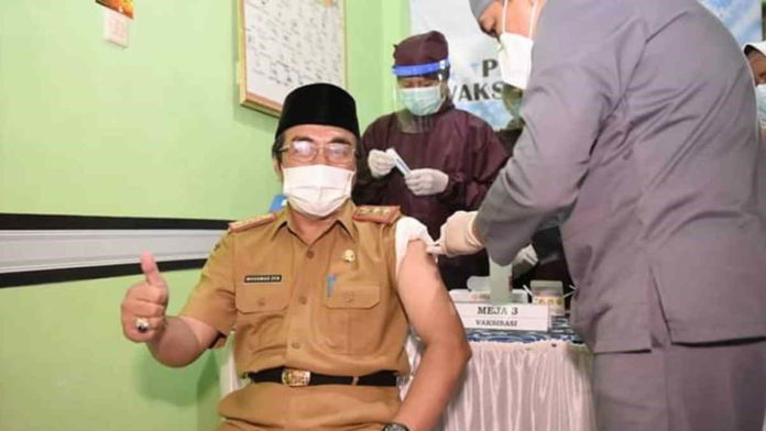 Tak Ada Efek Samping, Sekda Tasikmalaya Minta Warga Tak Takut Divaksin
