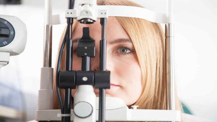 Terapi Mata Minus, Mengenal Jenisnya yang Sesuai Anjuran Dokter