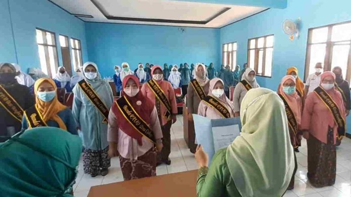 Bunda PAUD tingkat Desa di Kecamatan Cipaku Ciamis Dikukuhkan