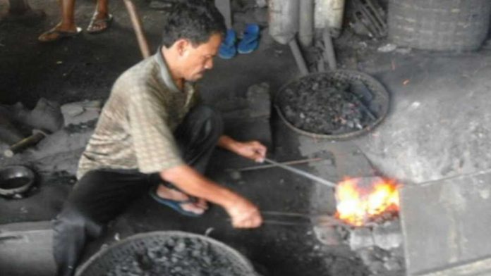 Ciri Khas Golok Pangandaran