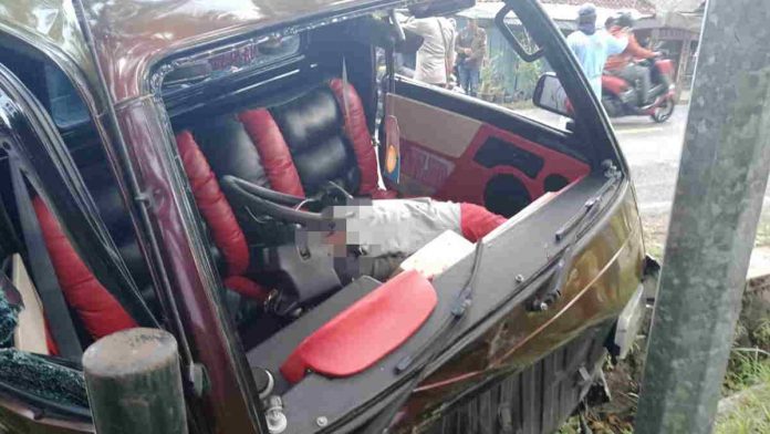 Di Pangandaran, Pick Up Hantam Minibus Satu Orang Tewas